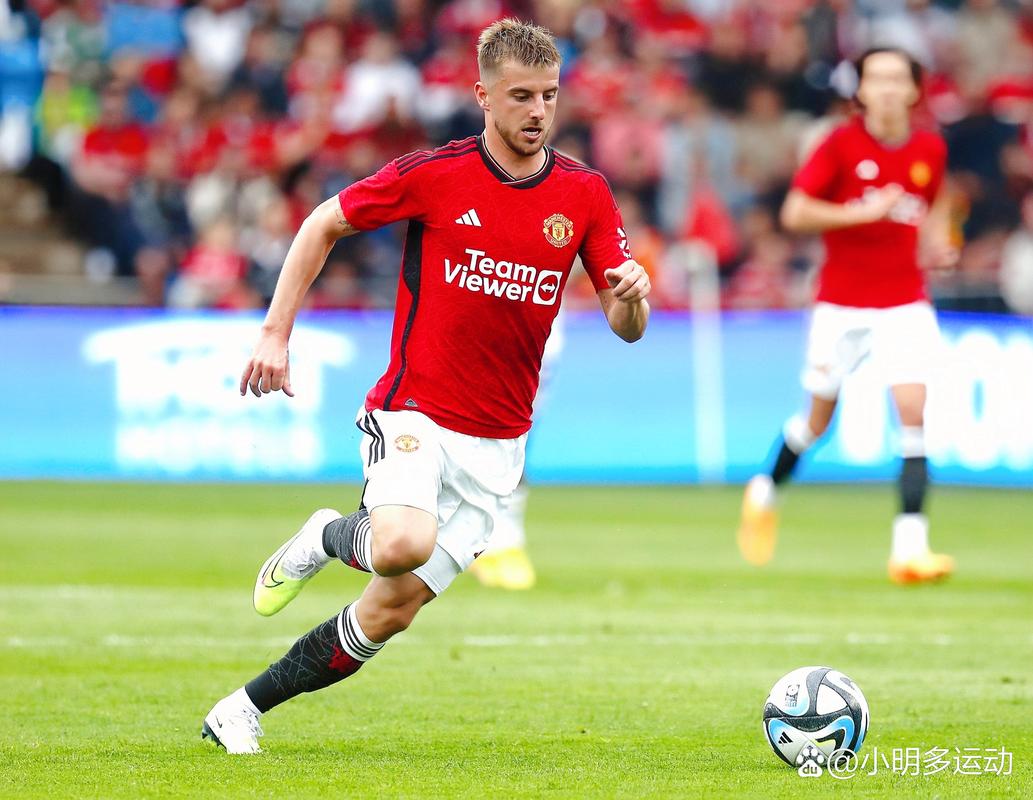 意媒主编：霍伊伦有一种证明自己的心态；他还需学习串联组织（意媒总编：霍伊伦渴望自证，串联组织能力仍需提升）