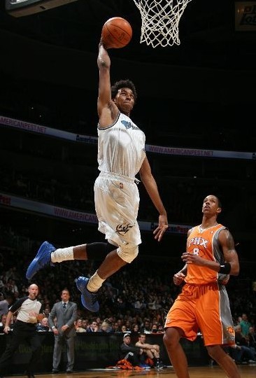 WNBA球星阿贾威尔逊称阿德巴约是生命伴侣，期待组建家庭（WNBA名将阿贾·威尔逊称阿德巴约是人生伴侣，盼携手共筑家庭）