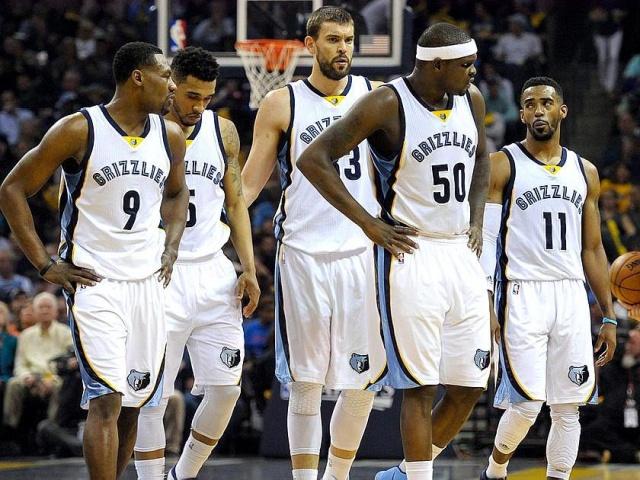 图片报：伊万诺维奇已提出和小猪离婚，结束9年婚姻（图片报：伊万诺维奇已向小猪提出离婚，九年婚姻告终）