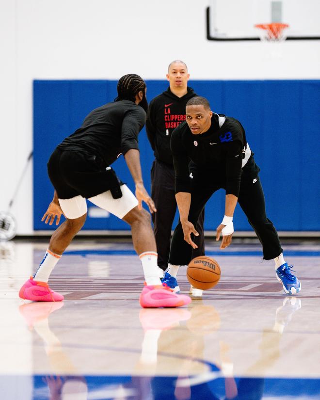 萨拉赫与克洛普去年争吵瞬间回顾（重温萨拉赫与克洛普去年的冲突瞬间）