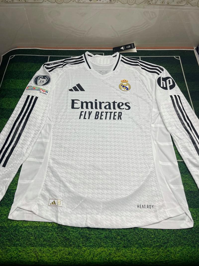 瓦德尔：凯恩若选择离开拜仁，应当优先考虑转会至皇马或巴萨（瓦德尔建议：凯恩若离开拜仁，首选皇马或巴萨）