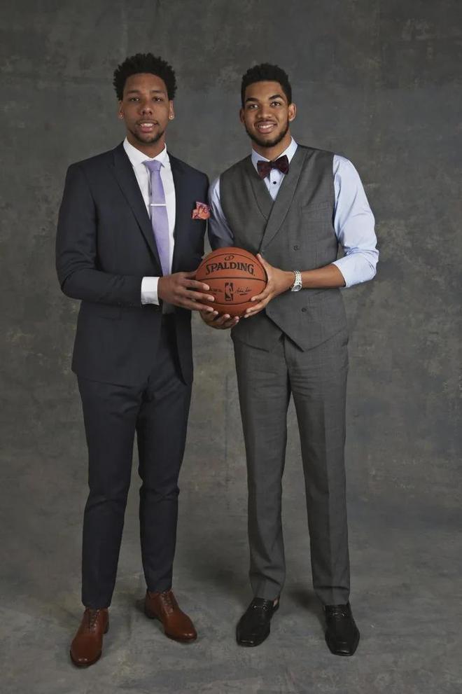 还剩6席！库拉索、巴拿马、海地晋级，世界杯名额已确定42席（世界杯席位已定42个，仅余6席；库拉索、巴拿马、海地晋级）