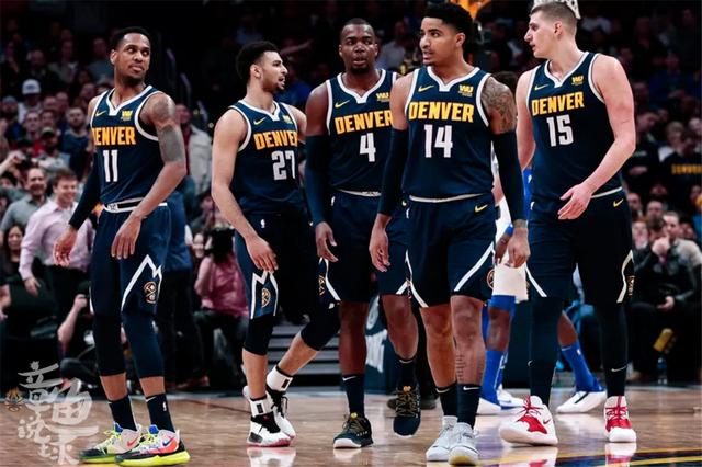 半场：亚特兰大0-1萨索洛，皮纳蒙蒂造点，贝拉尔迪点射（半场战报：萨索洛1-0领先亚特兰大，皮纳蒙蒂造点助贝拉尔迪点射命中）