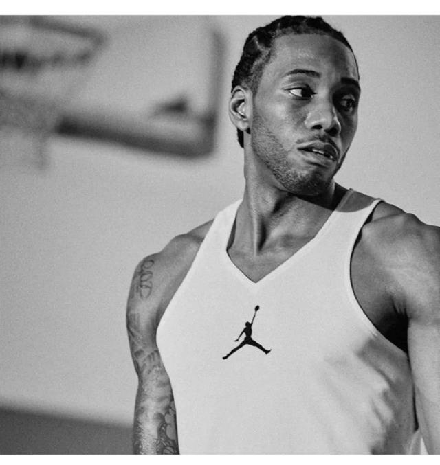 16岁的后卫萨蒙是继威尔希尔，道曼之后，第三位在...（继威尔希尔、道曼之后，年仅16岁的后卫萨蒙成为第三位在…）