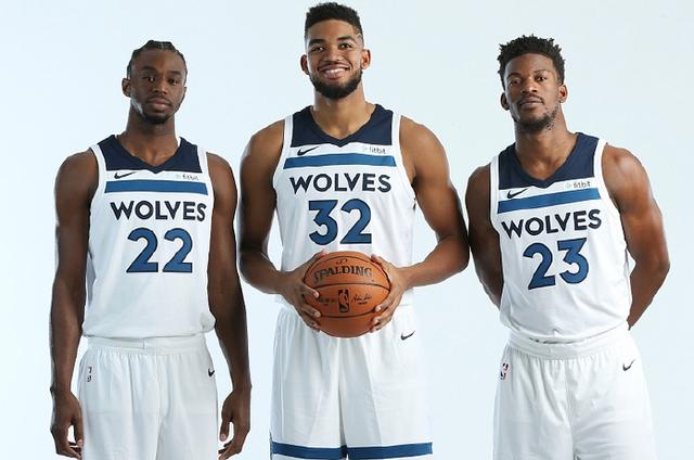 张外龙：向余望是中国足球未来的重要资源，我曾帮他重建信心（张外龙：向余望是国足未来的关键力量，我曾助他重拾信心）